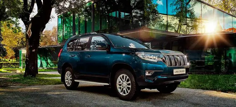 Toyota&nbsp;Land&nbsp;Cruiser&nbsp;Prado считают внедорожник автомобилем мечты