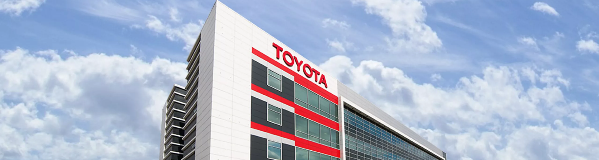 Изображение на странице TOYOTA ПОДВЕЛА ИТОГИ ПРОДАЖ В РОССИИ ЗА 2021 ГОД Тойота Центр Ставрополь